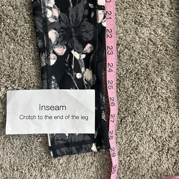 Victoria Secret | NWOT Floral Leggings Size 2 - Picture 8 of 8